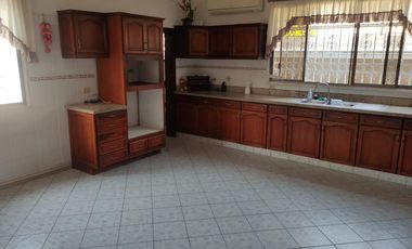 VENTA CASAS EN URB. LA PUNTILLA, SAMBORONDÓN (AV)