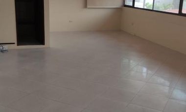 VENTA CASAS EN URB. LA PUNTILLA, SAMBORONDÓN (AV)