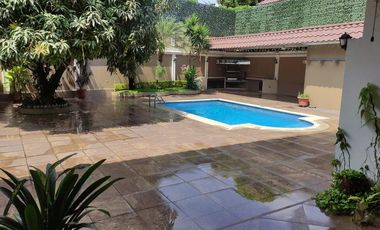 VENTA CASAS EN URB. LA PUNTILLA, SAMBORONDÓN (AV)