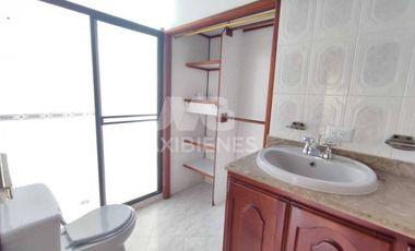 casa en arriendo en mesa. Cod A57036