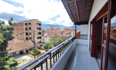 casa en arriendo en mesa. Cod A57036