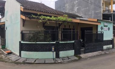 Rumah Hook Second Sulfat Selatan Siap Huni Kota Malang