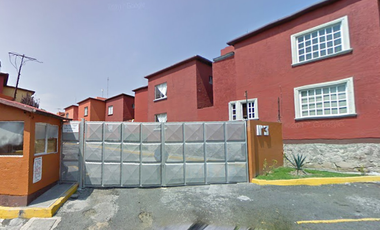 Remate bancario casa en Av. de las Colonias, Fracc. Resid. Casa Blanca, Atizapán