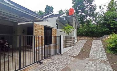 RUMAH MODERN DI BANGUNJIWO DEKAT UMY