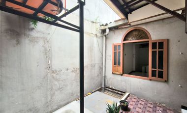 Rumah LB 100 Strategis 8 Mnt ke Stasiun Klender Baru Siap Huni J-41160