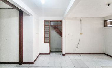 Rumah LB 100 Strategis 8 Mnt ke Stasiun Klender Baru Siap Huni J-41160