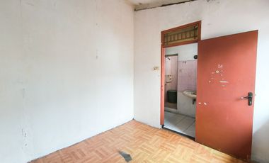 Rumah LB 100 Strategis 8 Mnt ke Stasiun Klender Baru Siap Huni J-41160