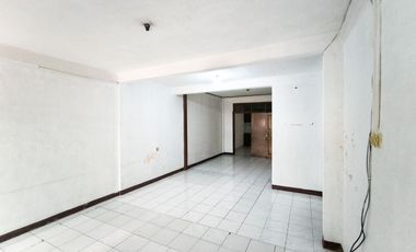 Rumah LB 100 Strategis 8 Mnt ke Stasiun Klender Baru Siap Huni J-41160