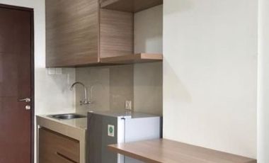Dijual/Disewakan Apartemen Springwood Residence Alam Sutera Tangerang Lantai 28 Fully Furnished Siap Huni
