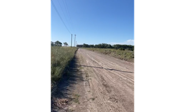 dos terrenos en 52 y 139 Necochea