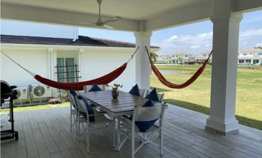 VENTA DE CASA EN LA PLAYA  BIJAO 800M2