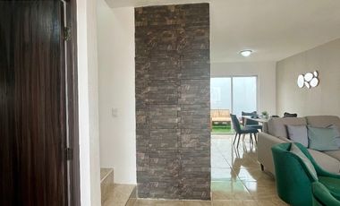 CASAS EN VENTA CON ROOF, FRACCIONAMIENTO CON VIGILANCIA ATRÁS DE PLAZA SAN DIEGO