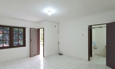 Rumah Sewa Rapi Siap Huni di Pelepah Hijau, Gading Pandawa, Kelapa Gading