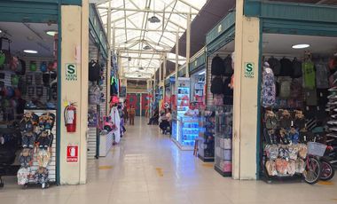 OCASION!! VENDO LOCAL COMERCIAL  EN CENTRO COMERCIAL POLVOS DE HIGUERETA - SURCO

✅ Ubicación:  Av. Aviación 5024 - Centro Comercial Polvos de Higue
