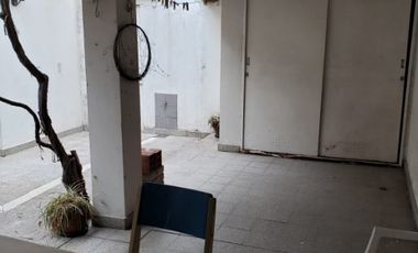 Departamento Tipo Casa en venta en Lanus Oeste