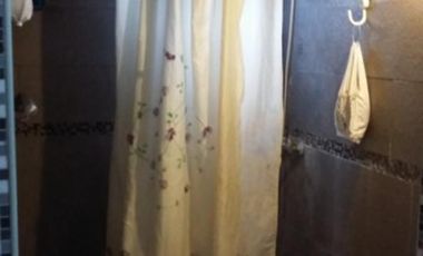 CASA CON 3 DORMITORIOS A UNA CUADRA DE PTE PERON