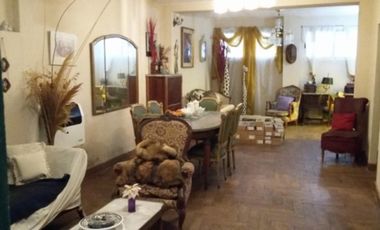 CASA CON 3 DORMITORIOS A UNA CUADRA DE PTE PERON
