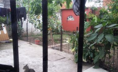 CASA CON 3 DORMITORIOS A UNA CUADRA DE PTE PERON