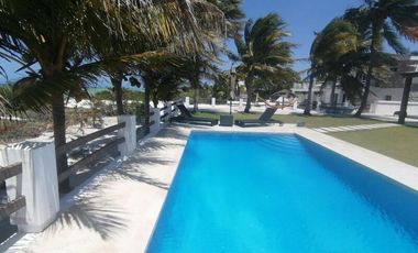 CASA WALKER EN CHICXULUB A LA ORILLA DEL MAR