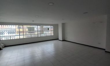 oficina en arriendo en santa isabel. Cod A118985