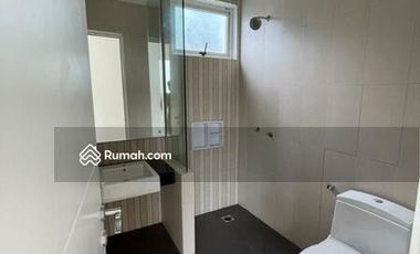 Rumah Minimalis Dengan View Gunung di Cluster River View