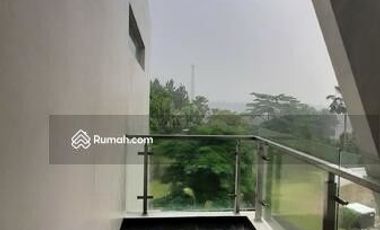 Rumah Minimalis Dengan View Gunung di Cluster River View
