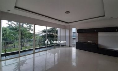 Rumah Minimalis Dengan View Gunung di Cluster River View