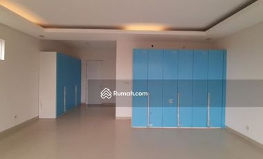 Rumah Minimalis Dengan View Gunung di Cluster River View