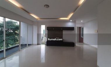 Rumah Minimalis Dengan View Gunung di Cluster River View