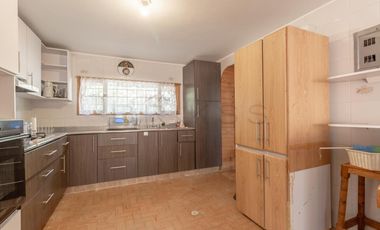 casa en arriendo/venta en la calera. Cod V6390