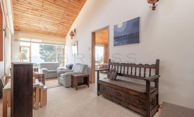 casa en arriendo/venta en la calera. Cod V6390