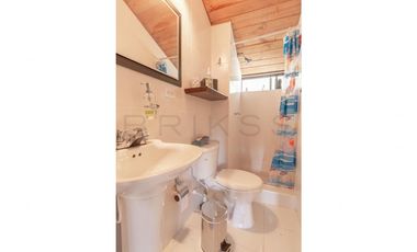 casa en arriendo/venta en la calera. Cod V6390