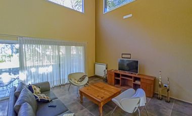 Casa 3 dormitorios con pileta en Puerto Paraíso