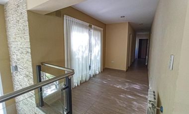 Casa 3 dormitorios con pileta en Puerto Paraíso
