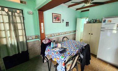 Casa en venta en Temperley Este