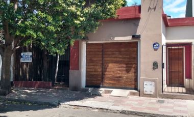 Oportunidad Inversión !! Venta Dos propiedades (alquiladas) - Ingresos Independientes - Bº Residencial Santa Ana - Córdoba