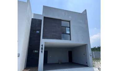 Casa en Venta Equipada nueva en Cumbres Santoral Garcia Nuevo León