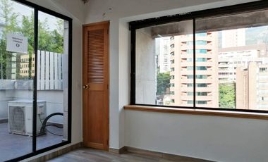 PR15377 Venta de oficina en el sector Milla de Oro