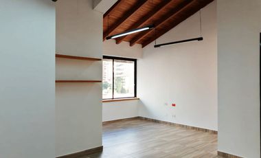 PR15377 Venta de oficina en el sector Milla de Oro