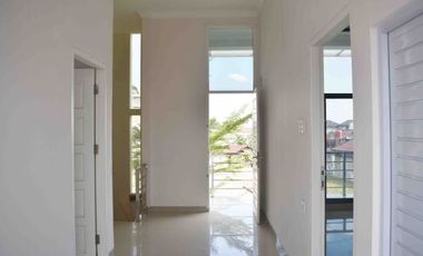 MILIKI RUMAH MEWAH 2 LANTAI TYPE 143/140 DI JL.TIUNG II