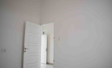 MILIKI RUMAH MEWAH 2 LANTAI TYPE 143/140 DI JL.TIUNG II