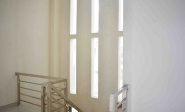 MILIKI RUMAH MEWAH 2 LANTAI TYPE 143/140 DI JL.TIUNG II