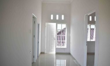 MILIKI RUMAH MEWAH 2 LANTAI TYPE 143/140 DI JL.TIUNG II