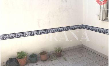 Casa  en Venta Caba / Buenos Aires (D038 1580)