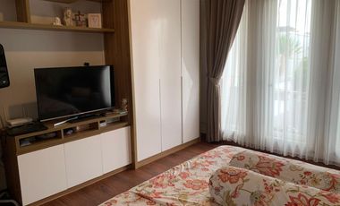 Rumah 2 Lantai SHM 15 Menit ke RS Sari Asih Ciputat Siap Huni J-40425