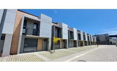 Casa En Venta En Cuautlancingo, Fraccionamiento ♀