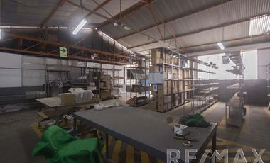 Local Comercial de 2,000 mt ubicado en la cuadra 24 de la Av. Venezuela