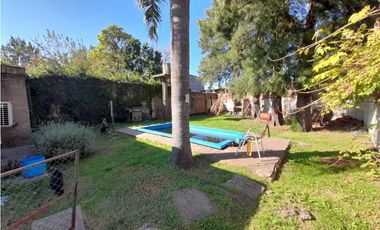 HERMOSO CHALET ITUZAINGO NORTE. MUY BUENA UBICACION