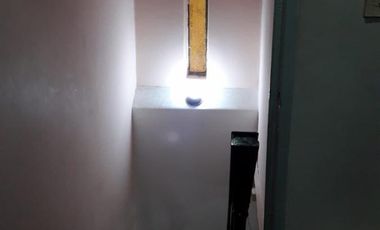 VENTA - DUPLEX DE 2 AMBIENTES CON COCHERA - MORON