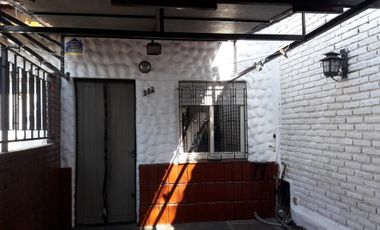 VENTA - DUPLEX DE 2 AMBIENTES CON COCHERA - MORON